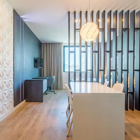 418 Gale Wifi, Estacionamento, Elevador