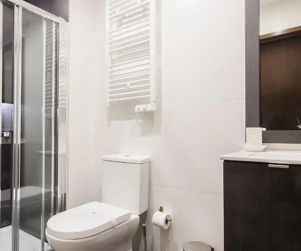 418 Gale Wifi, Estacionamento, Elevador Lägenhet